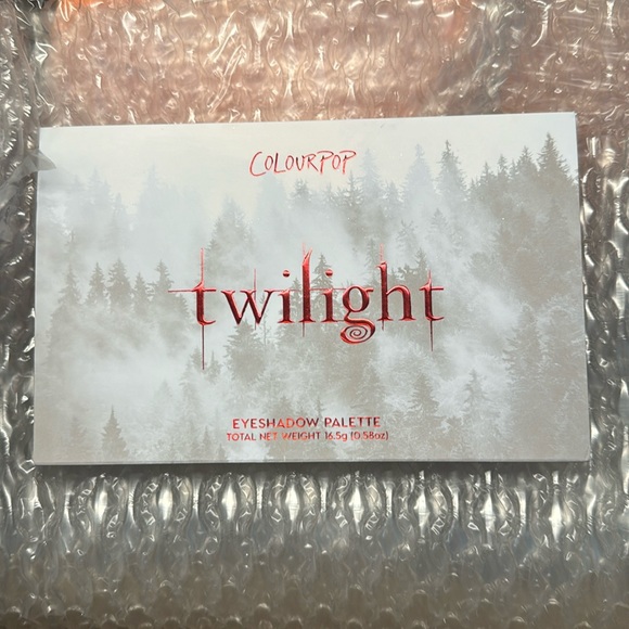 Colourpop x Twilight eyeshadow Palette - Picture 7 of 8